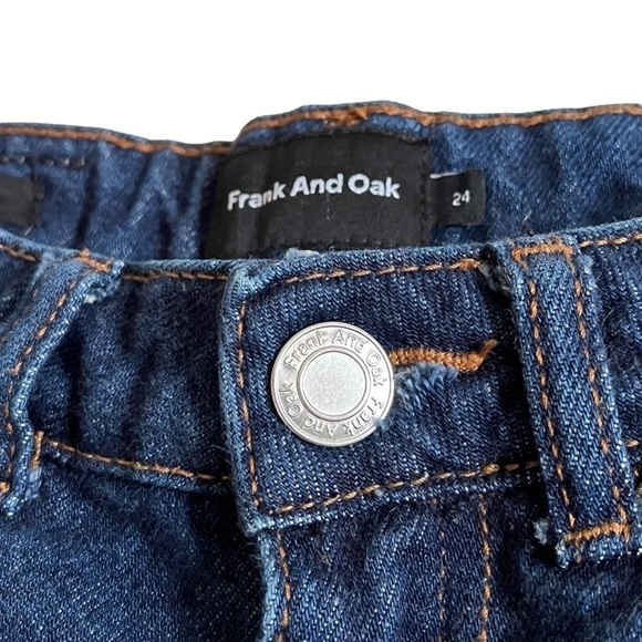 FRANK And Oak Stevie Tapered High Waisted Mom Jeans - Picture 6 of 16